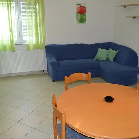 Apartment Rajka Srima